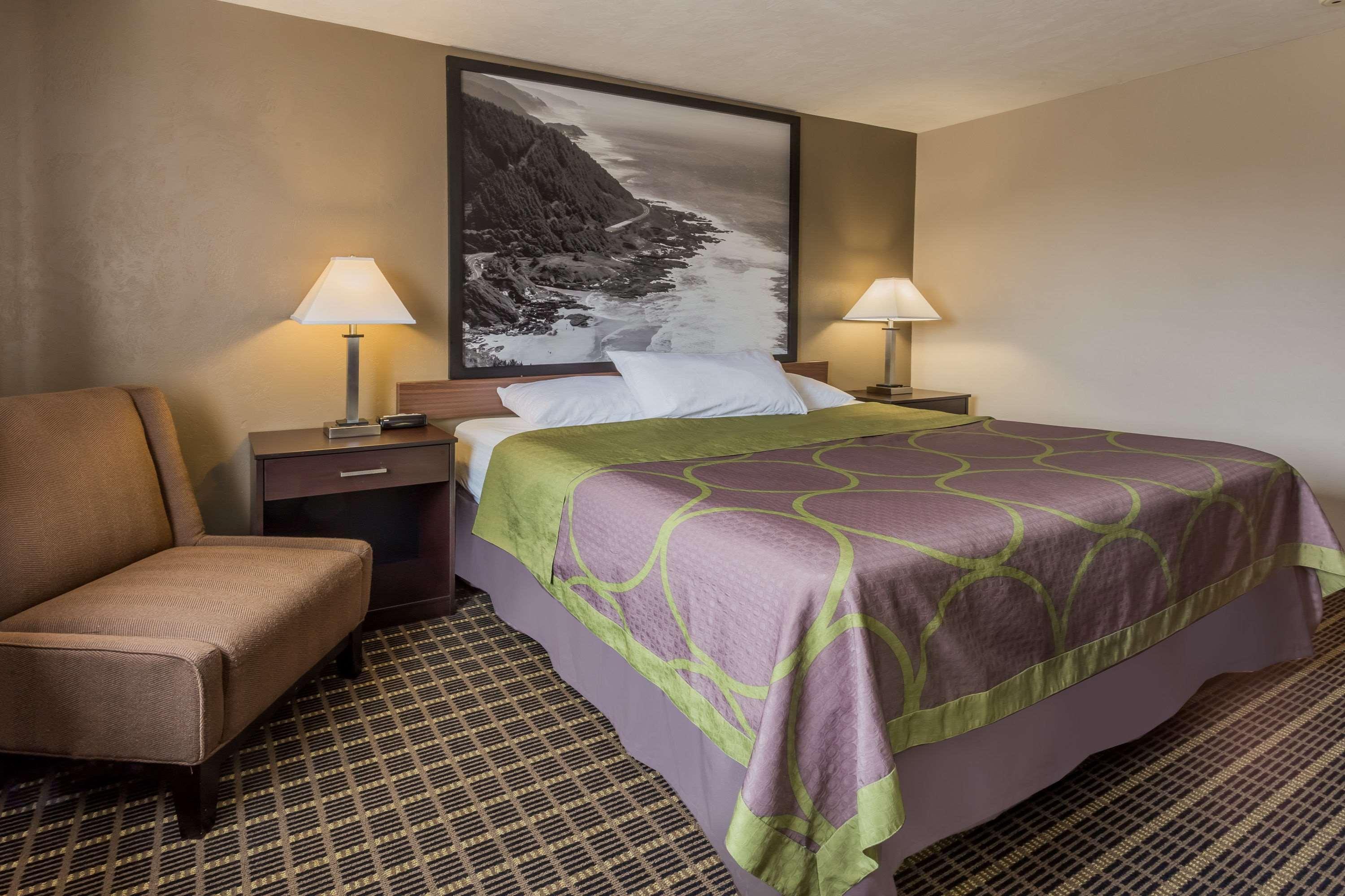 ซูเปอร์ 8 บาย วินด์แฮม คอร์แวลลิส Motel ภายนอก รูปภาพ