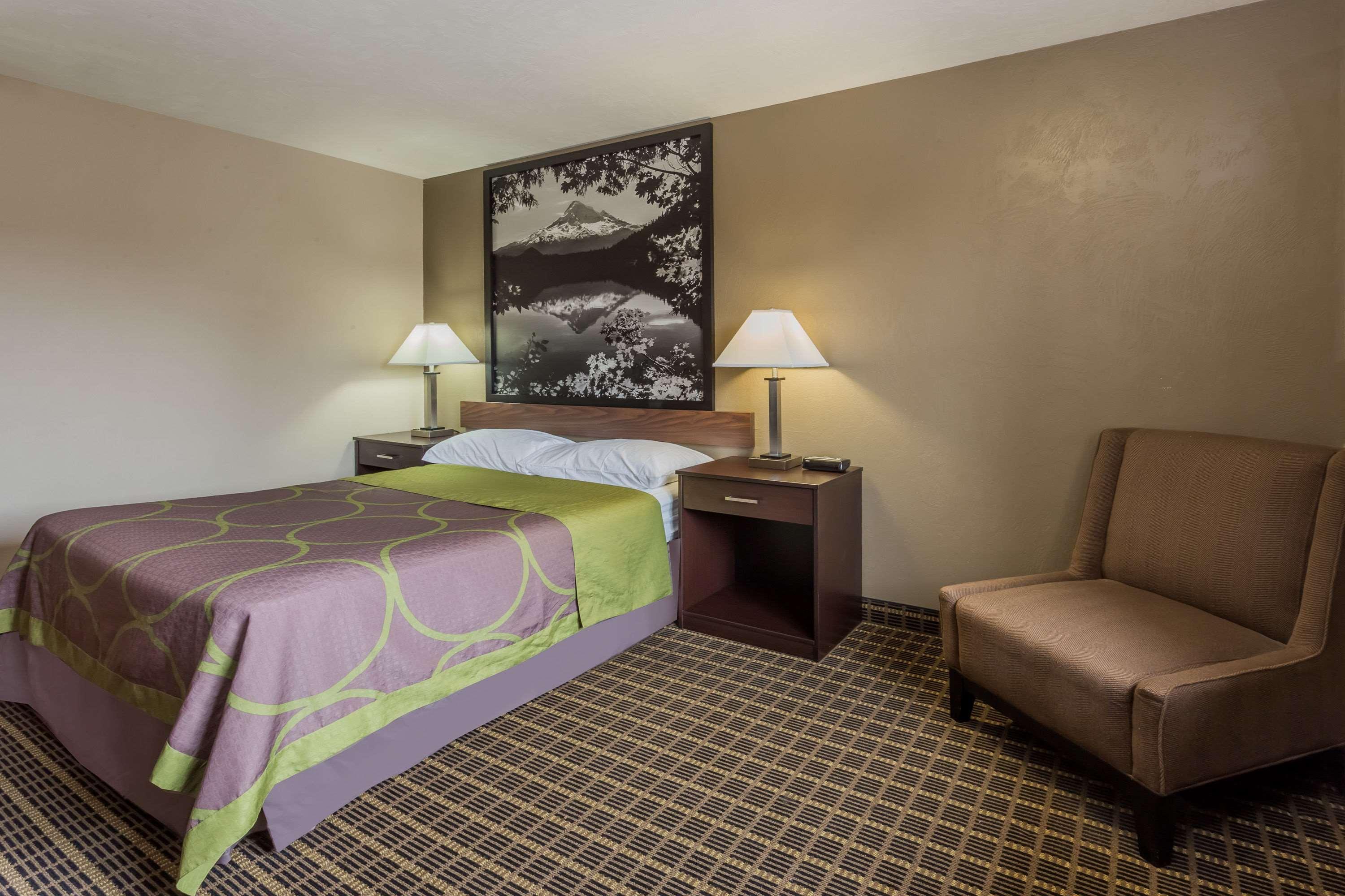 ซูเปอร์ 8 บาย วินด์แฮม คอร์แวลลิส Motel ภายนอก รูปภาพ