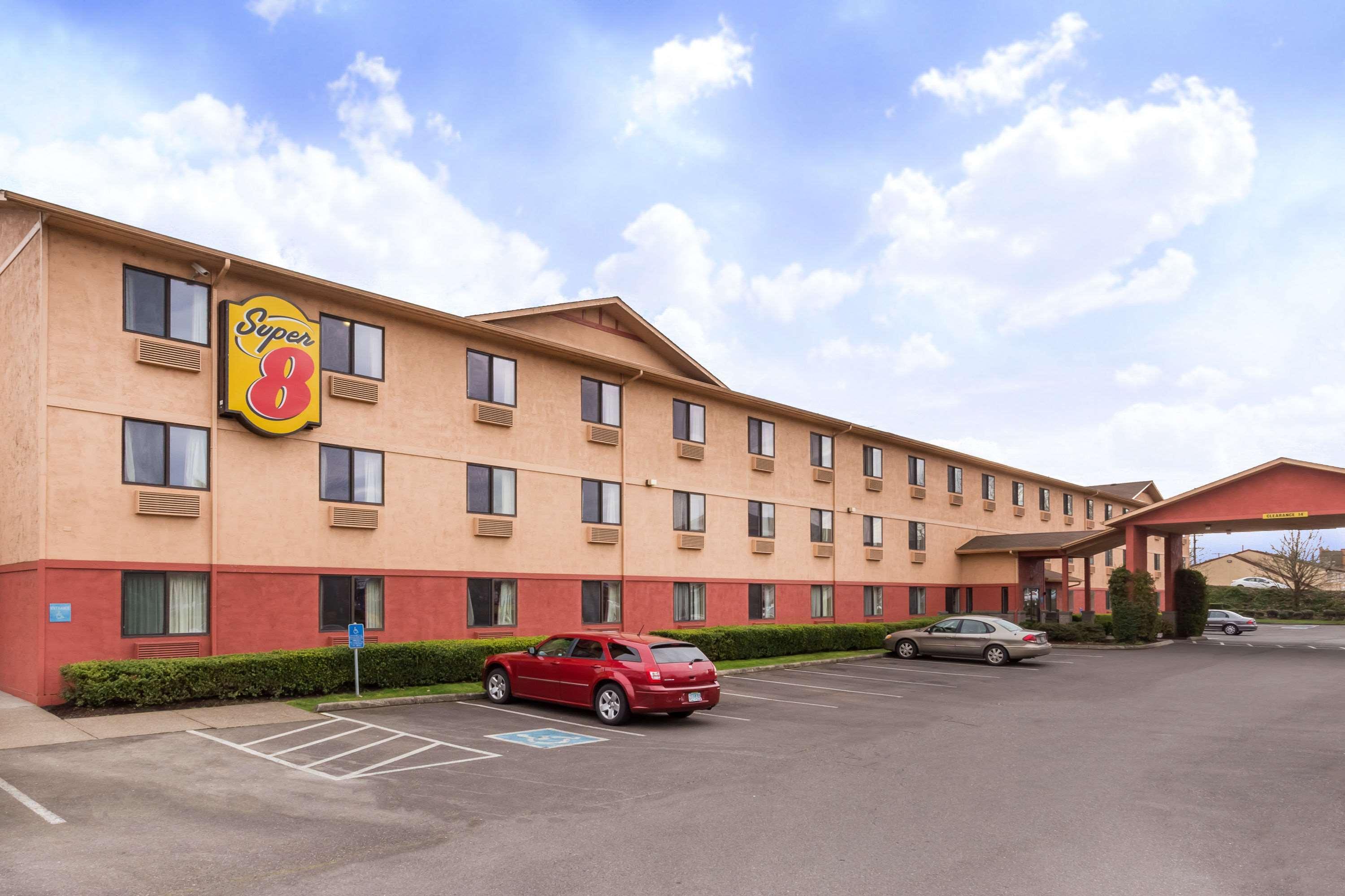 ซูเปอร์ 8 บาย วินด์แฮม คอร์แวลลิส Motel ภายนอก รูปภาพ