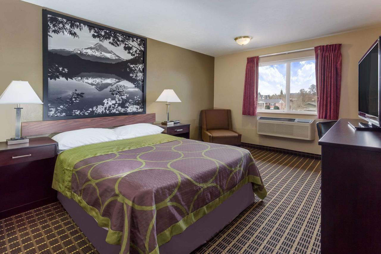 ซูเปอร์ 8 บาย วินด์แฮม คอร์แวลลิส Motel ภายนอก รูปภาพ