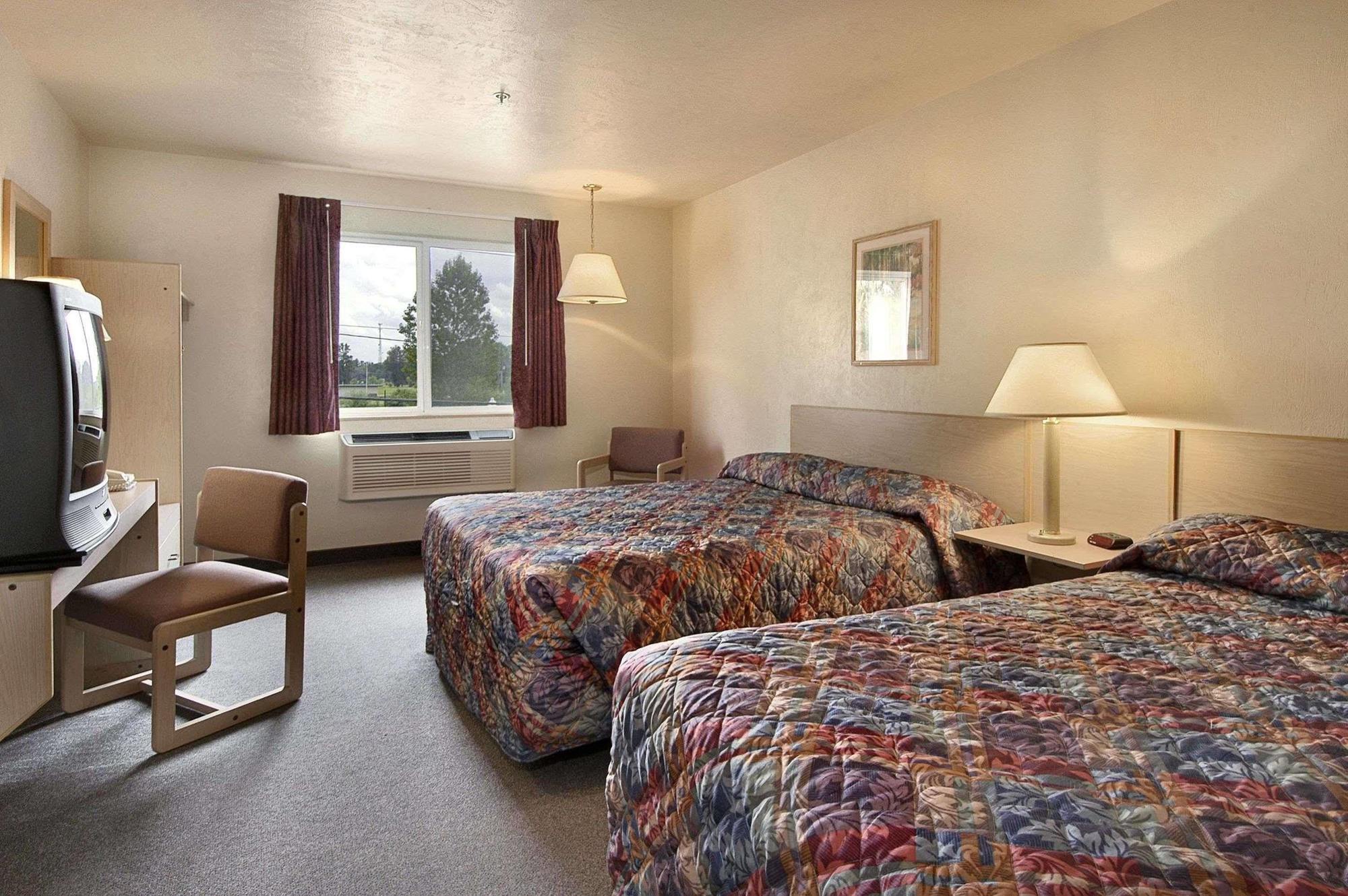 ซูเปอร์ 8 บาย วินด์แฮม คอร์แวลลิส Motel ภายนอก รูปภาพ