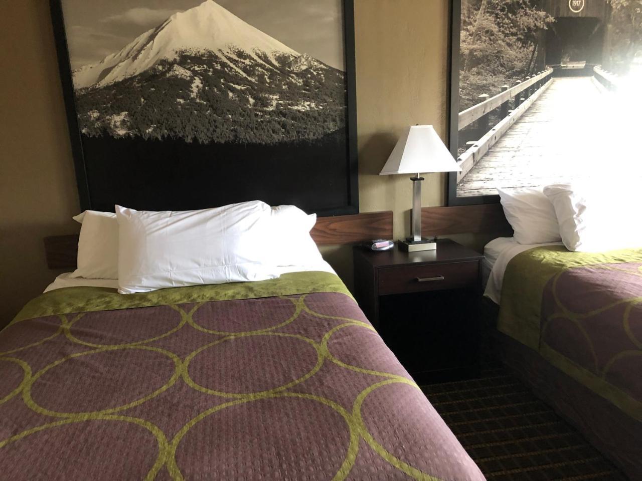 ซูเปอร์ 8 บาย วินด์แฮม คอร์แวลลิส Motel ภายนอก รูปภาพ